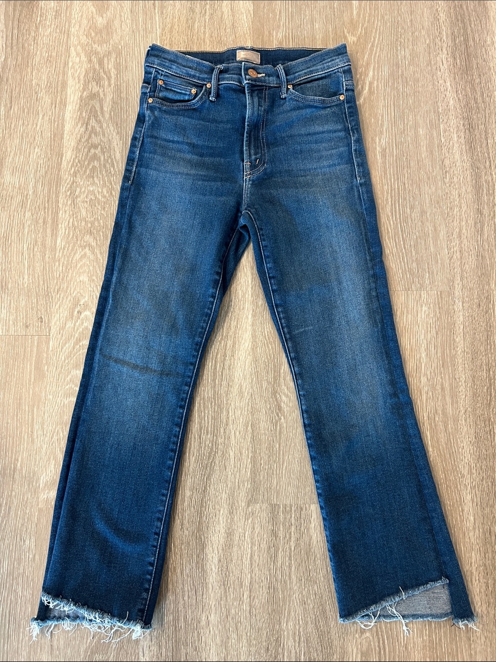 MOTHER - The Insider Crop Step Fray Jeans